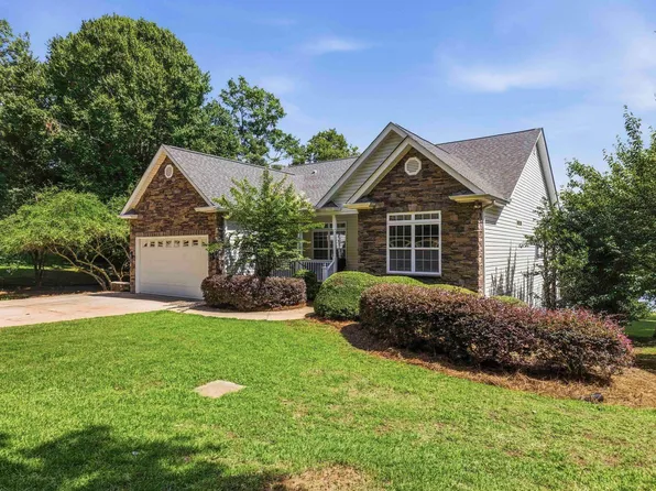 138 Yacht Dr, Laurens, SC 29360
