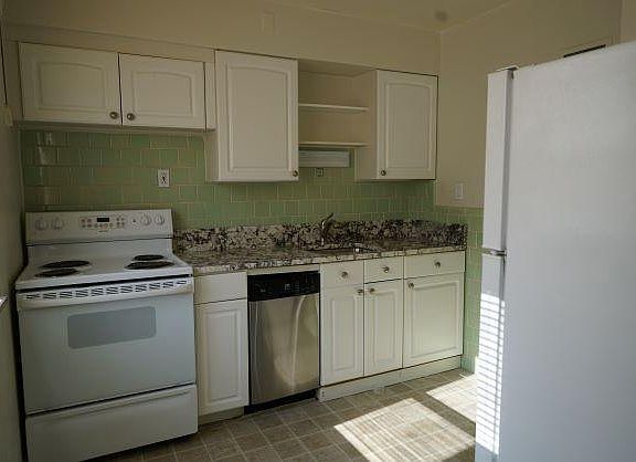 2nd image of 6240 Loughborough Ave APT 2S