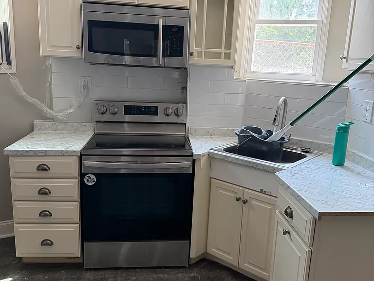 527 E Chelten Ave #1 — Photo 3