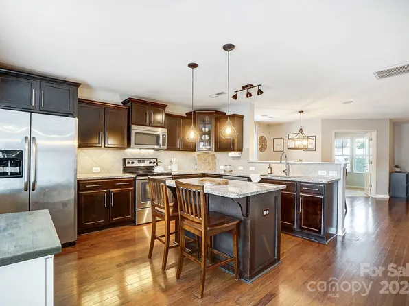 1964 Clear Brooke Dr, Kannapolis, NC 28083