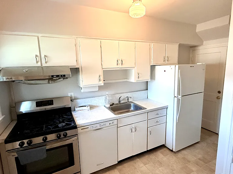 1717 Northview Rd — Photo 5