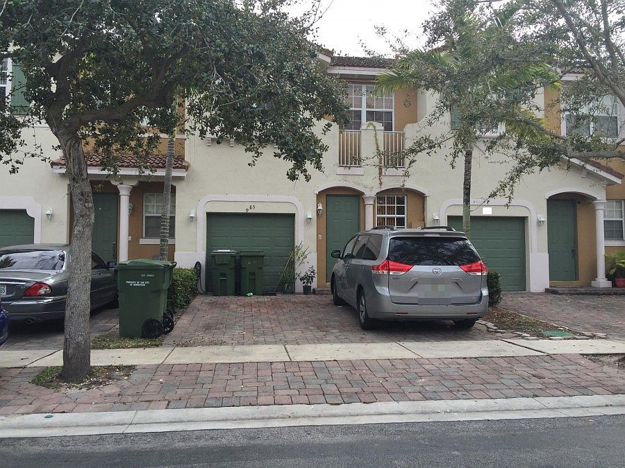 1st image of 685 NE 21st Ave