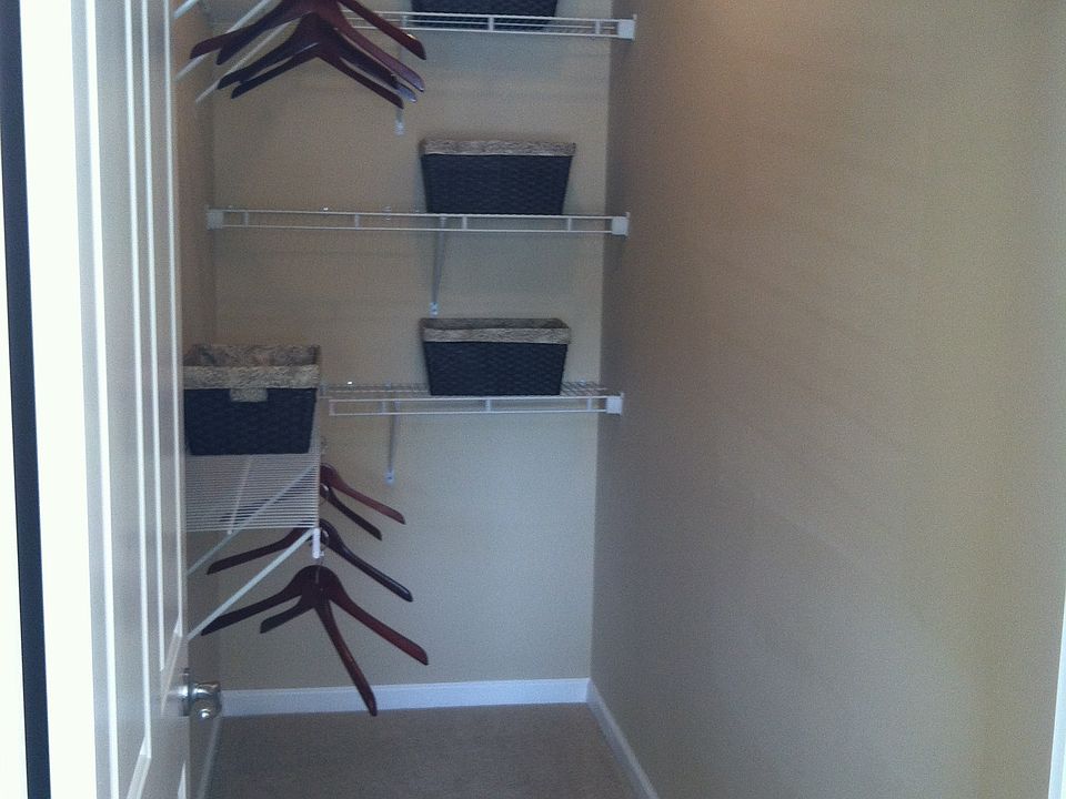 Walk in closet