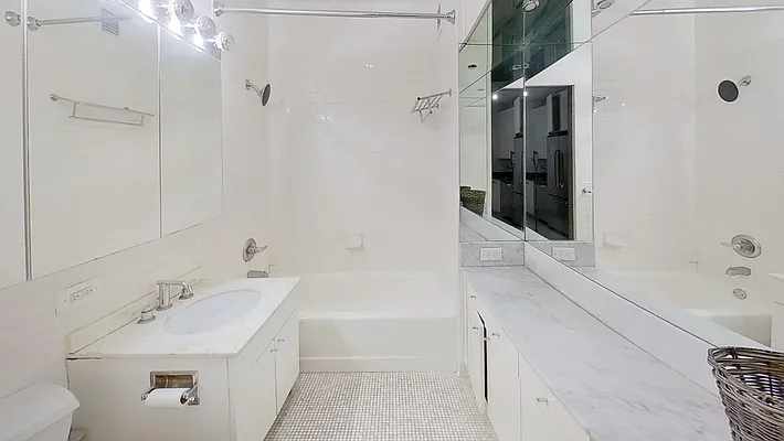 Rented by Bold New York | media 23