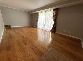 4 Brookside Dr APT 11, Exeter, NH 03833