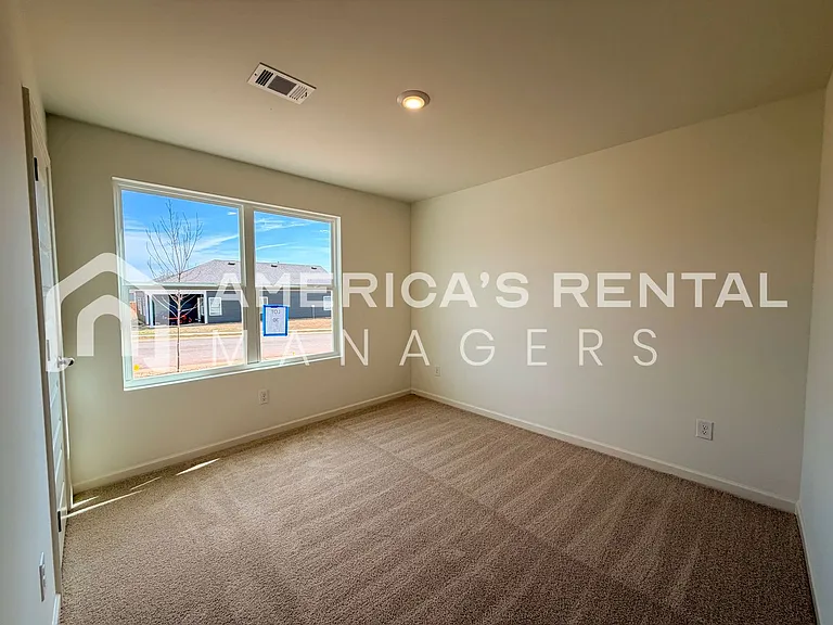 9230 Parkway Gardens Loop — Photo 8