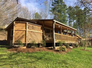 222 Valley St, Mars Hill, NC 28754