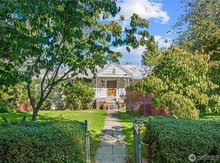 2704 NE 92nd Street, Seattle, WA 98115