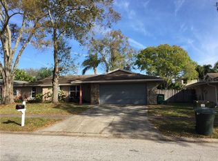 3 Valencia Cir, Safety Harbor, FL 34695