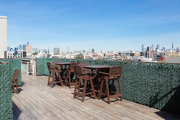 Rented by Cyberapts Management | media 11