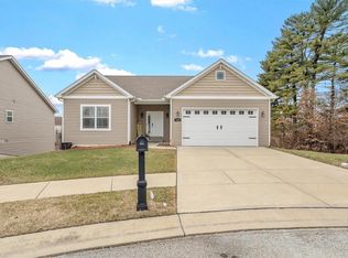 1448 Fairwood Dr, Belleville, IL 62220