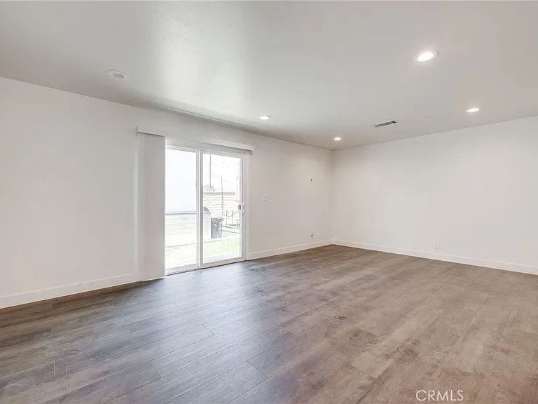 17301 Beach Blvd #1-A — Photo 2