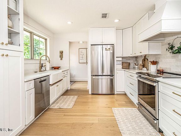 3rd image of 6793 SANDSDALE Road