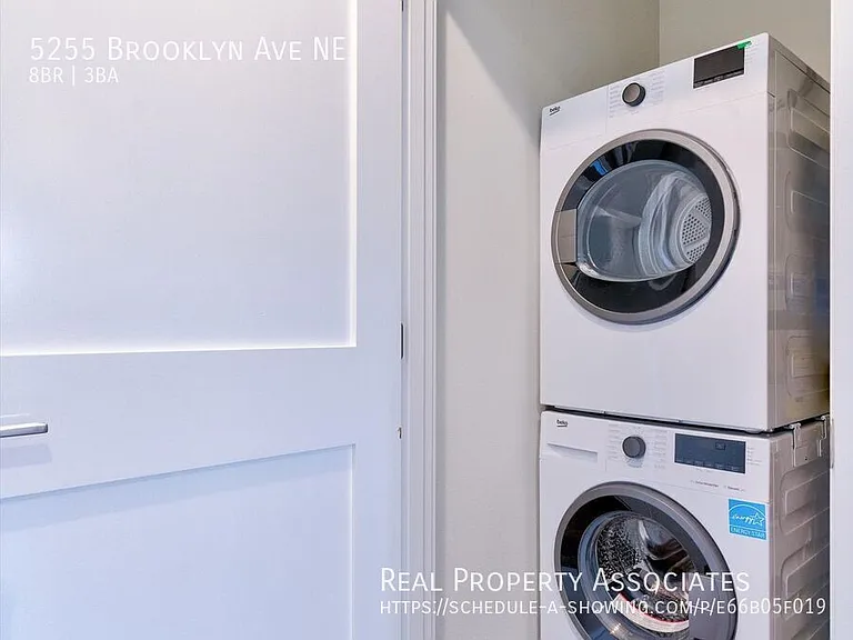 5255 Brooklyn Ave NE — Photo 12