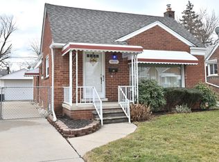 15111 Oconnor Ave, Allen Park, MI 48101