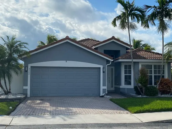 2322 NW 166th Ave, Pembroke Pines, FL 33028