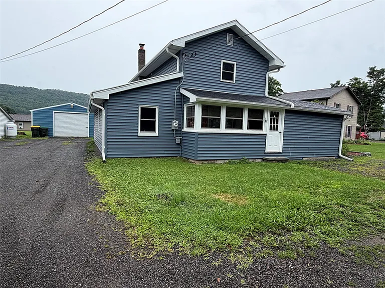 76 E Main St — Photo 1