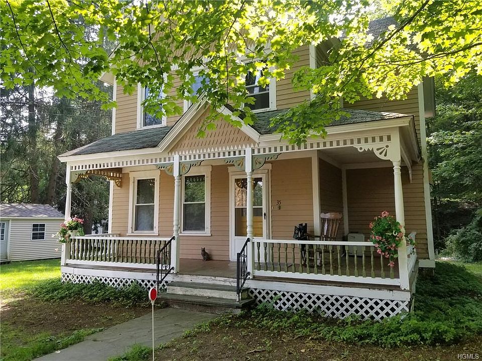 1st image of 35 Maple Ave