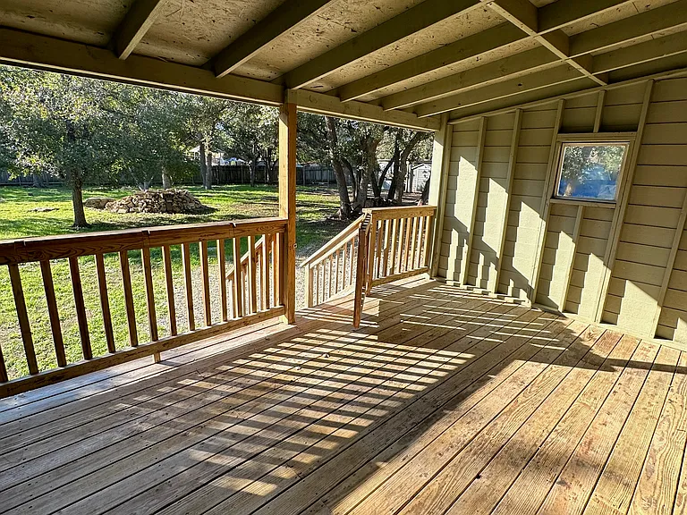 1102 Bluebonnet Dr — Photo 16