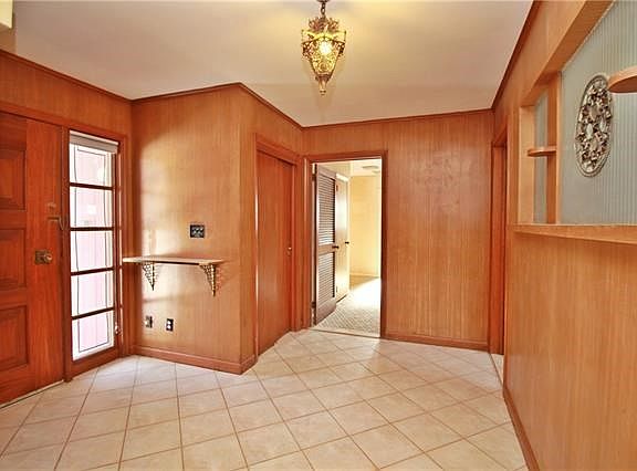 This well designed home offers great space for every day living.