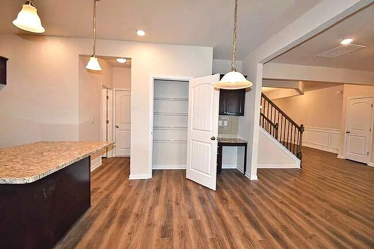 309 Petunia Dr — Photo 17