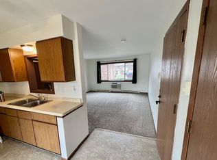 443 Farnham St #17992154, Marshall, WI 53559