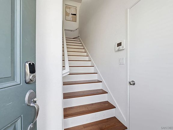 2nd image of 1453 Levant Ln Unit 1