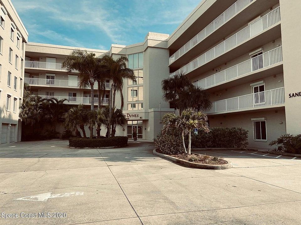 1st image of 425 Buchanan Ave Unit 209