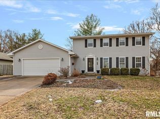 3116 Kensington Dr, Springfield, IL 62702