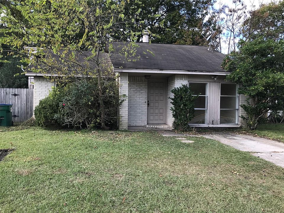 1st image of 11815 Antoine Dr