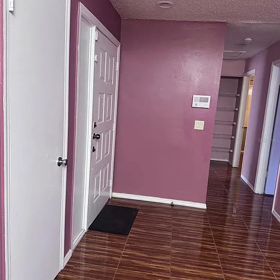 138 Pinewood Cir — Photo 2
