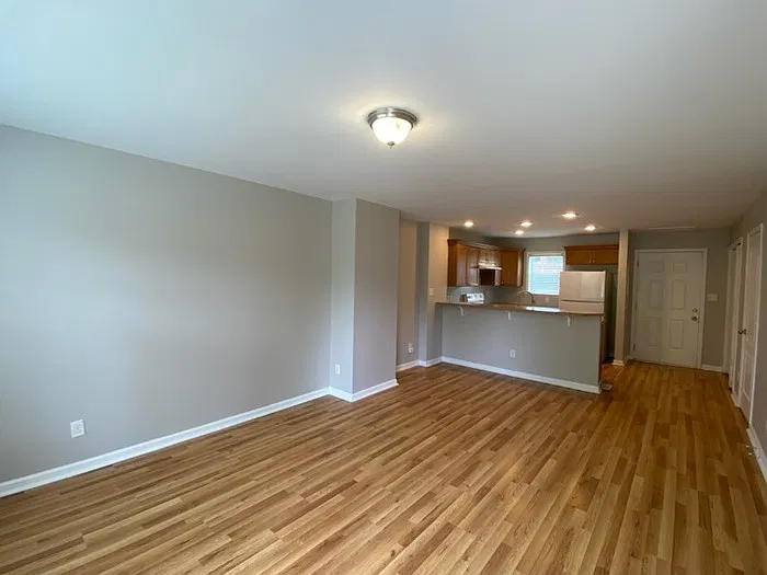2 bed, 1.5 bath, 1070 sqft, $1,150 — Photo 4