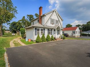 209 Pulaski Rd, Kings Park, NY 11754