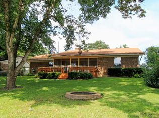 111 Lake Front Dr, Mabank, TX 75156