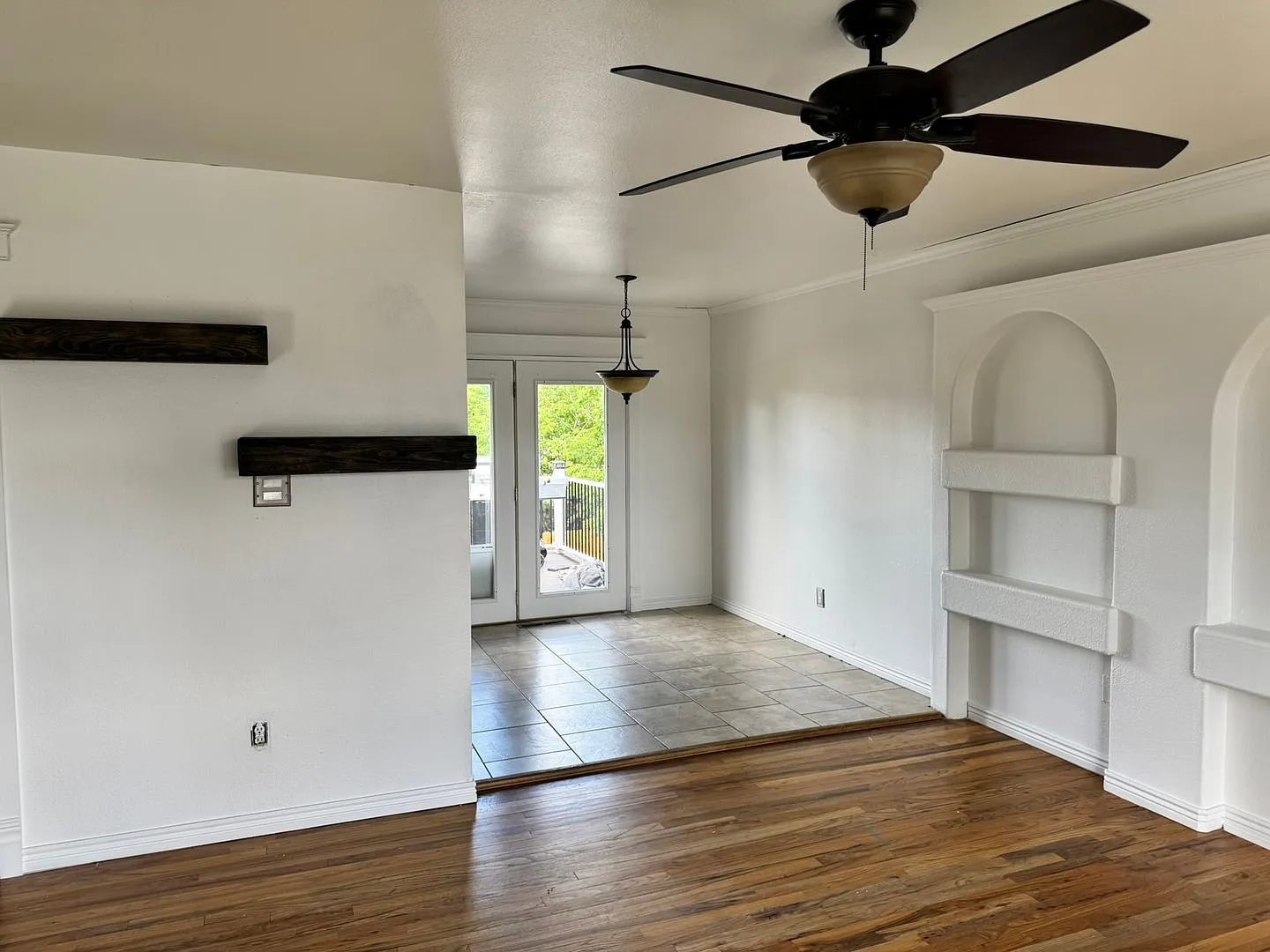 Spacious 3 Bedroom — Photo 3