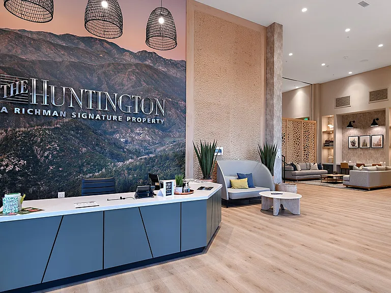 The Huntington — Photo 28