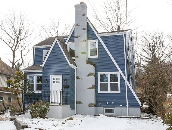 2nd image of 710 Eagle Rock Ave