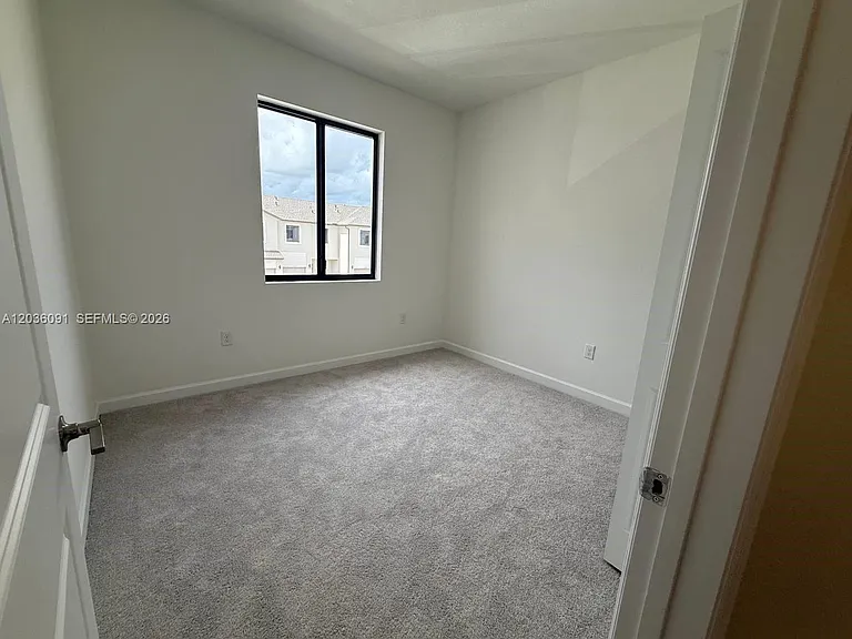 1539 NW 1st #1 — Photo 9