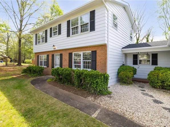 138 Grant St, Eden, NC 27288