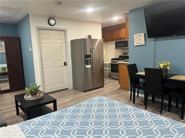 1331 Sao Paulo Ave — Photo 11