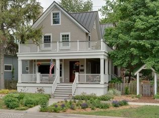 815 Lions Park Dr, Saint Joseph, MI 49085