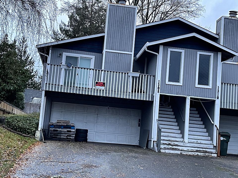 2 car garage. 6ft clearance