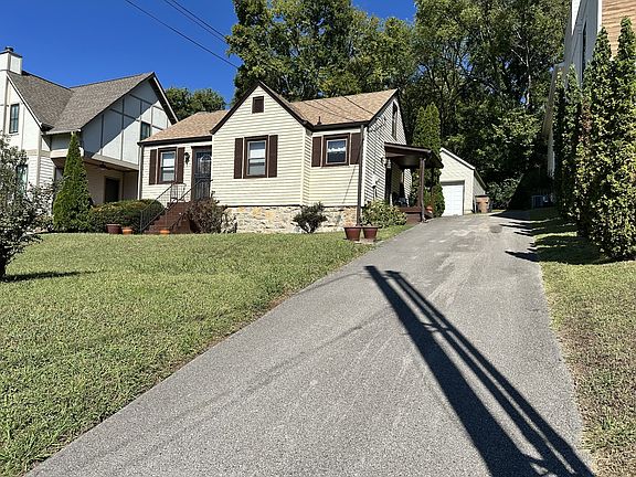 2nd image of 820 Horner Ave
