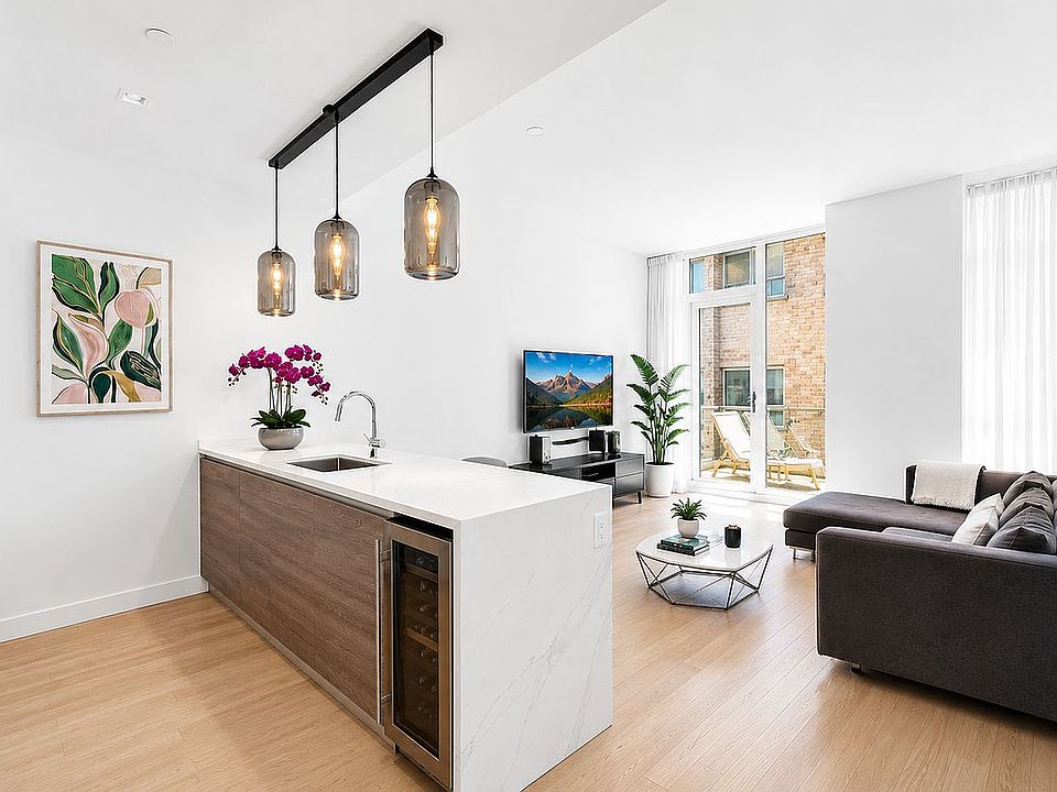 1st image of 505 W 43rd St #9C