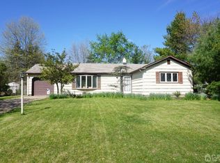 4 Dartmouth Ave, Monroe Township, NJ 08831