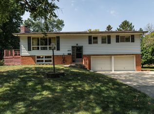 2643 E River Rd NE, Rochester, MN 55906