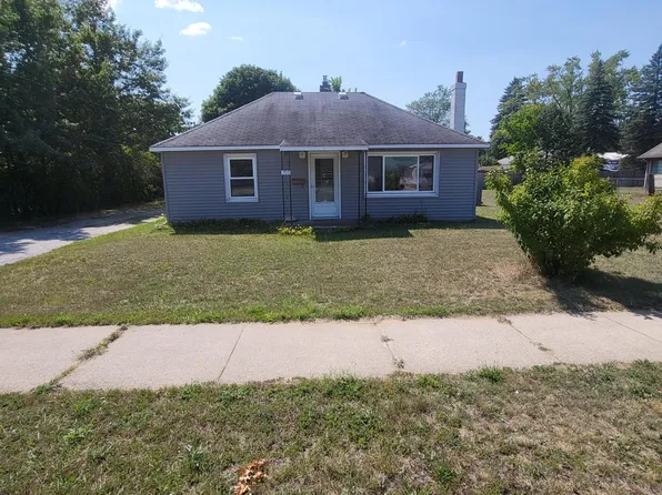705 Plum St, Grayling, MI 49738