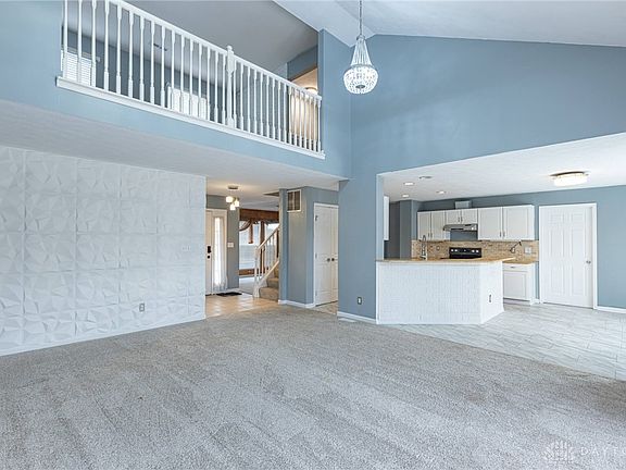 3rd image of 2215 Ferndown Dr