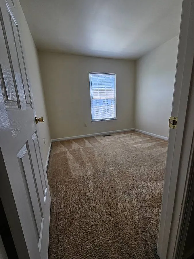 4 bed, 2.5 bath, 1740 sqft, $2,800 — Photo 4