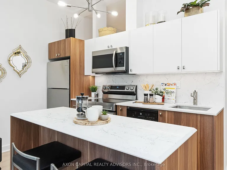 350 Wellington St W #G04 — Photo 5